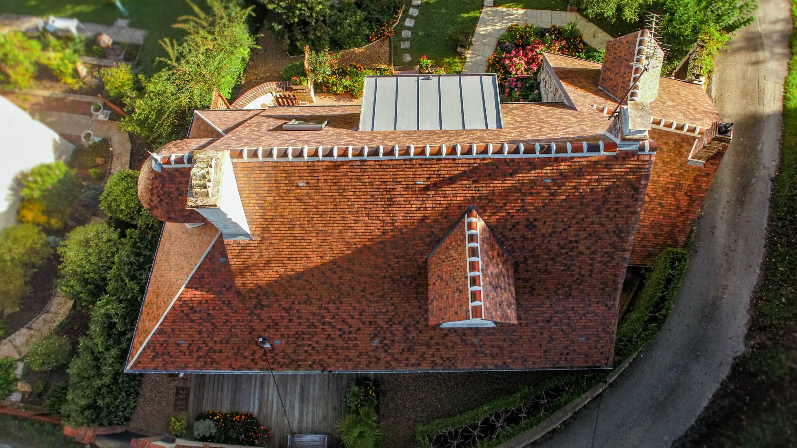 Couverture d'un toit neuf